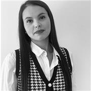 Je donne des cours de soutien en face à face ou en distanciel.